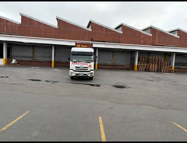 3,600M² WAREHOUSE TO LET IN JACOBS